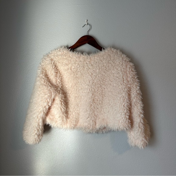 Women's Cream Faux Fur Jacket - Picture 4 of 4